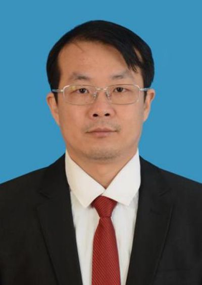 张小文  眼科主任，眼科学博士，副主任医师